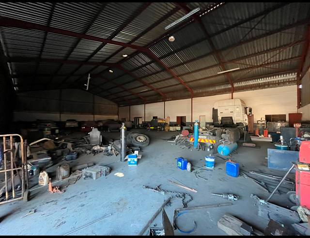 1,000M² WAREHOUSE FOR SALE IN WITPOORT ESTATES